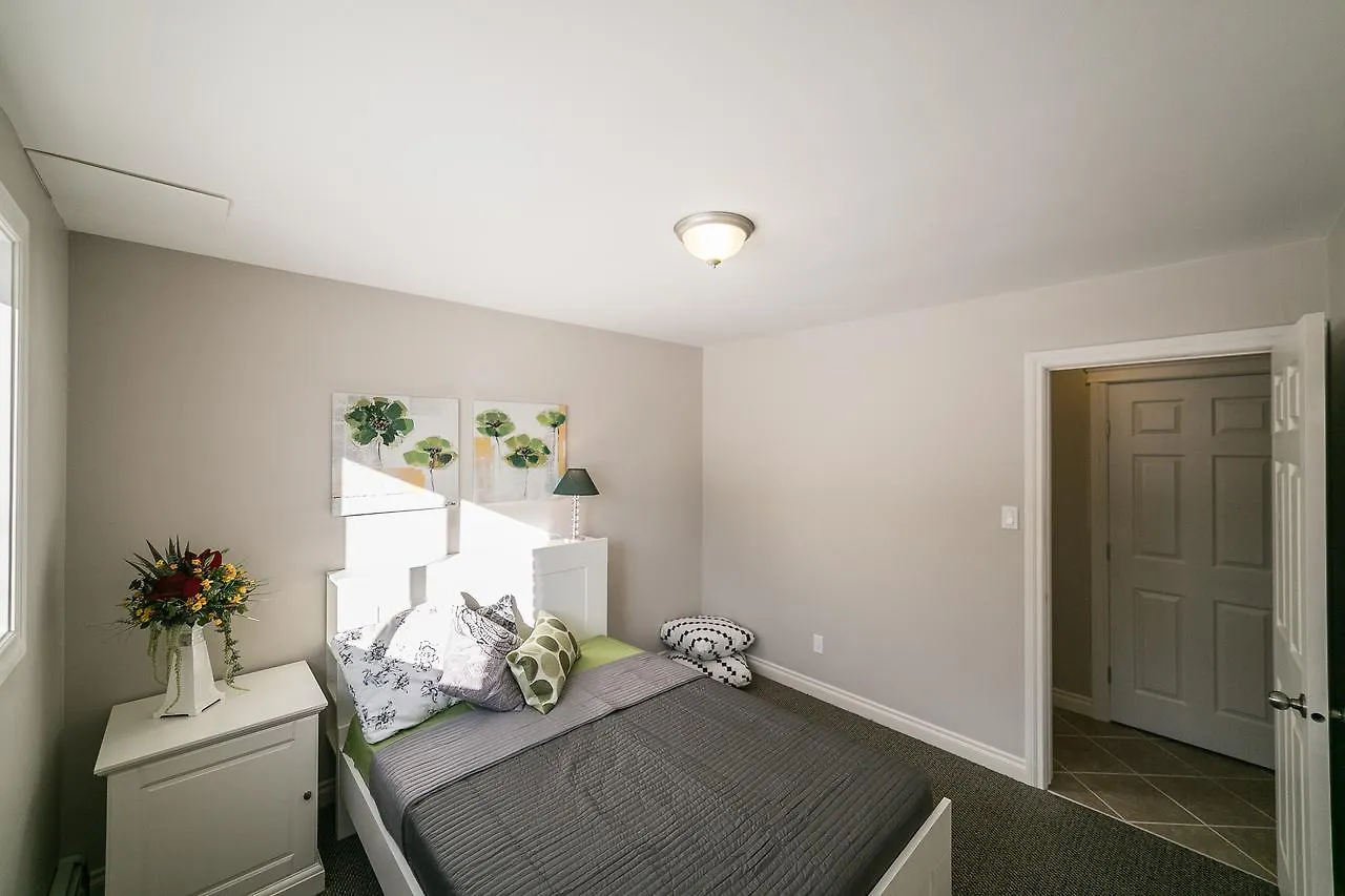 Mckinnon Pointe #108 Edmonton 0*,  Kanada